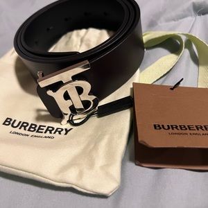 New Men’s Burberry TB Black Plaque Buckle Belt. Size 36.